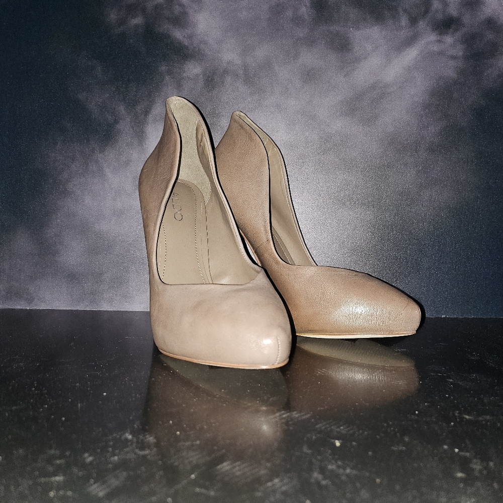 Aldo Taupe 5in Stiletto Sz 38(7)